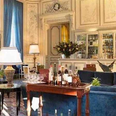 Hotel Chateau D'esclimont 5*