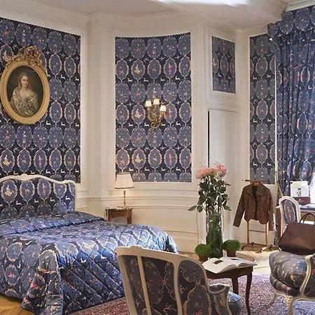 Chateau D'esclimont 5*