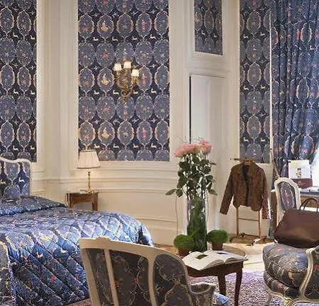 Chateau D'esclimont 5*